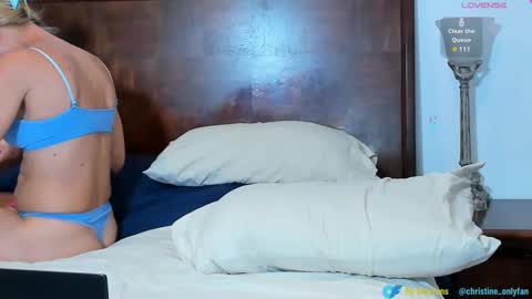 Snapshot of milf_hairy chatting on January 23, 2025, 5:31 pm Christine online show from January 23, 2025, 5:31 pm