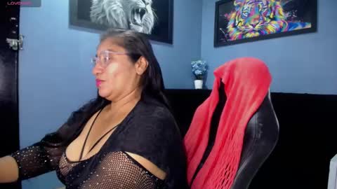 milf latinn online show from September 8, 2025, 3:33 pm