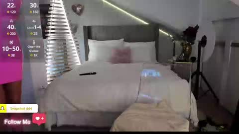 Ingrid online show from February 24, 2025, 10:36 pm