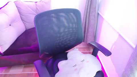 Snapshot of milfrosalie chatting on February 2, 2025, 3:49 pm Rosalie online show from February 2, 2025, 3:49 pm