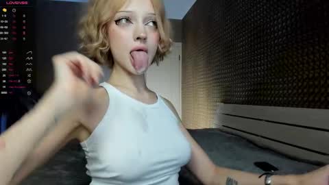 Mila 3 aka Deepthroat World Champion online show from March 26, 2026, 12:50 am