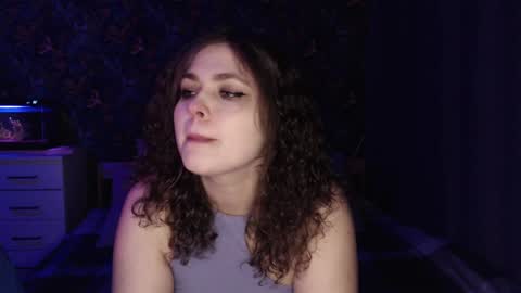 Snapshot of milk_slice chatting on January 29, 2025, 10:11 pm Stella and Neo online show from January 29, 2025, 10:11 pm