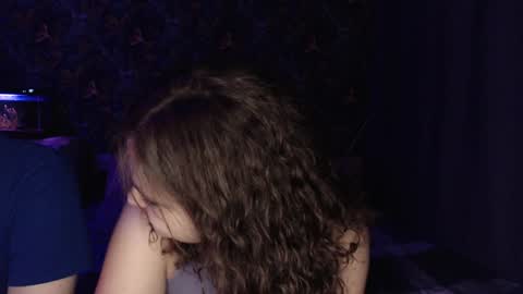 Snapshot of milk_slice chatting on February 5, 2025, 1:26 am Stella and Neo online show from February 5, 2025, 1:26 am