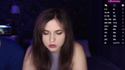 Snapshot of milk_slice chatting on September 19, 2025, 4:25 am Stella and Neo online show from September 19, 2025, 4:25 am