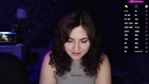 Snapshot of milk_slice chatting on October 7, 2025, 4:31 am Stella and Neo online show from October 7, 2025, 4:31 am