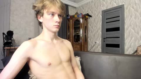 Isaac online show from February 25, 2026, 7:34 pm