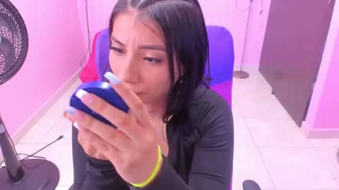 Snapshot of milky__boobs69 chatting on December 13, 2024, 12:50 pm vale online show from December 13, 2024, 12:50 pm