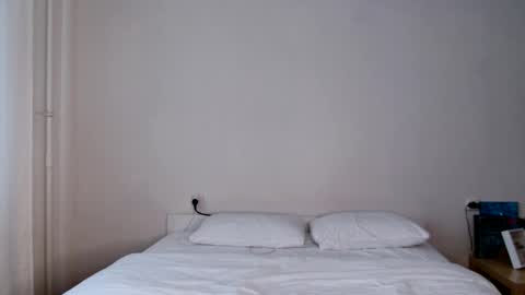 milky__way_ online show from November 19, 2025, 10:04 am