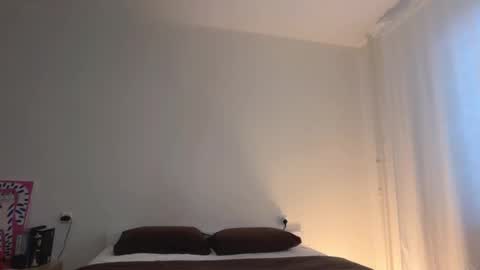 milky__way_ online show from March 25, 2026, 4:13 pm