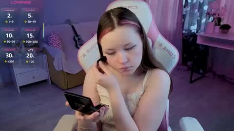 Snapshot of milky_basement chatting on October 5, 2025, 7:28 am milky_basement online show from October 5, 2025, 7:28 am