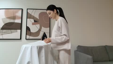 Snapshot of milla_bella chatting on January 14, 2026, 7:19 pm milla bella online show from January 14, 2026, 7:19 pm