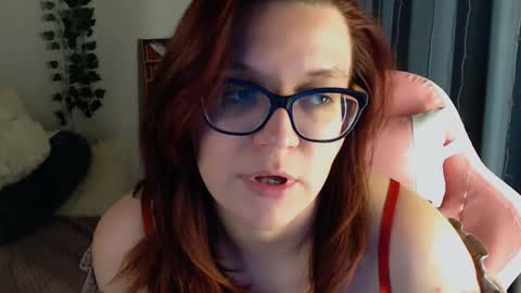 Snapshot of millapoolys chatting on December 23, 2024, 10:12 pm Milla online show from December 23, 2024, 10:12 pm