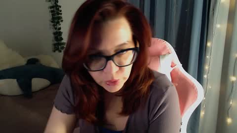 Snapshot of millapoolys chatting on January 2, 2025, 12:35 pm Milla online show from January 2, 2025, 12:35 pm