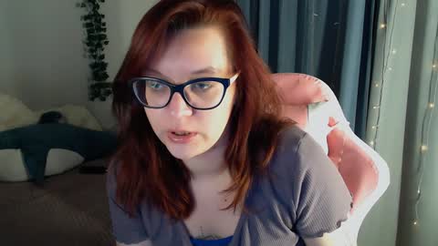 Snapshot of millapoolys chatting on January 2, 2025, 6:12 pm Milla online show from January 2, 2025, 6:12 pm