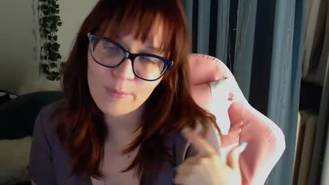 Snapshot of millapoolys chatting on February 24, 2025, 6:36 pm Milla online show from February 24, 2025, 6:36 pm