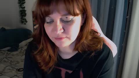 Snapshot of millapoolys chatting on September 10, 2025, 10:54 pm Milla online show from September 10, 2025, 10:54 pm