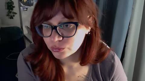 Snapshot of millapoolys chatting on October 24, 2025, 6:37 pm Milla online show from October 24, 2025, 6:37 pm