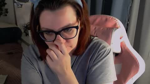 Snapshot of millapoolys chatting on December 20, 2025, 10:17 pm Milla online show from December 20, 2025, 10:17 pm