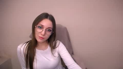 Milla online show from November 26, 2025, 1:01 pm