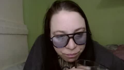 Snapshot of millasourety chatting on February 13, 2026, 8:54 am MillaSourety online show from February 13, 2026, 8:54 am