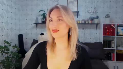 Snapshot of millaxqueen chatting on April 20, 2026, 3:04 pm MillaXQueen online show from April 20, 2026, 3:04 pm