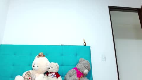 Snapshot of miller_sweet chatting on February 17, 2025, 7:21 pm Aleja online show from February 17, 2025, 7:21 pm