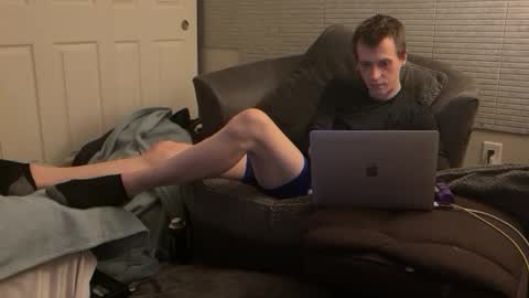 SlimnHungOH online show from December 23, 2024, 2:28 pm