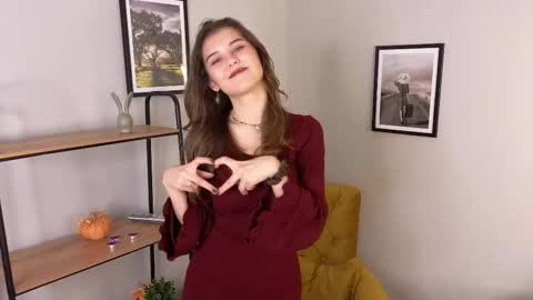 Snapshot of milli_danver chatting on March 1, 2026, 1:02 pm Sofia online show from March 1, 2026, 1:02 pm