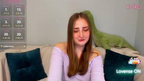 Snapshot of millibrooksss chatting on April 23, 2026, 2:02 am millibrooksss online show from April 23, 2026, 2:02 am