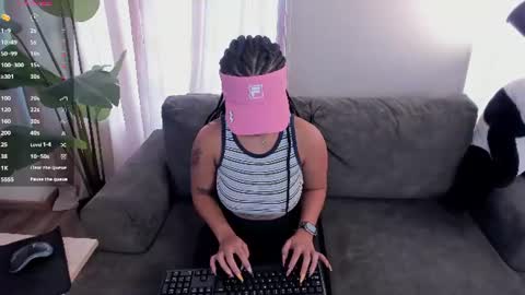 millie_volturi online show from July 15, 2026, 12:43 pm