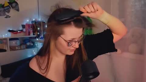 Millie online show from November 6, 2025, 2:23 am