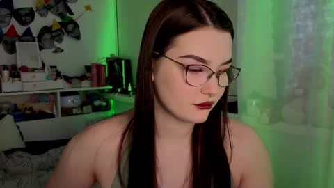 Millie online show from November 7, 2025, 5:29 am