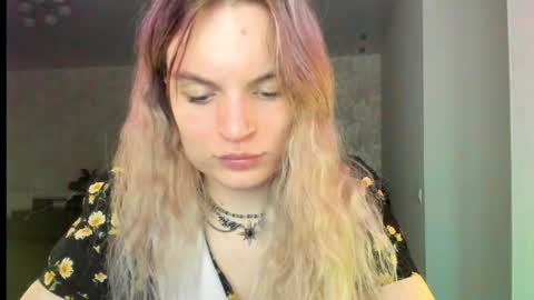 mili-kira online show from May 16, 2026, 7:56 pm