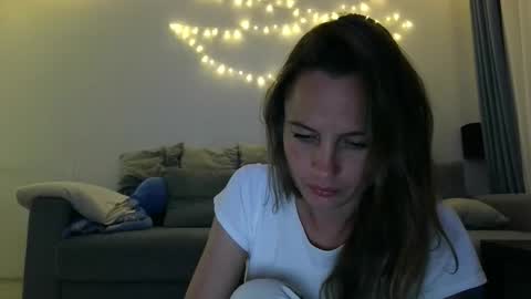 Snapshot of milly_browski chatting on September 14, 2025, 6:18 pm milly_browski online show from September 14, 2025, 6:18 pm