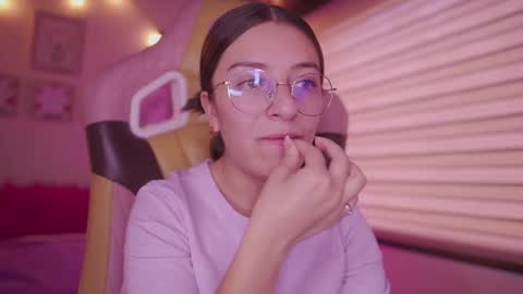 Snapshot of milly_kenner chatting on February 3, 2026, 6:57 pm MILLY online show from February 3, 2026, 6:57 pm