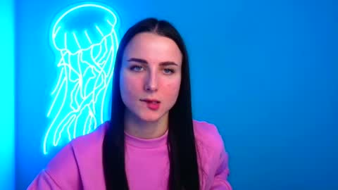 Milly online show from December 10, 2024, 4:06 pm