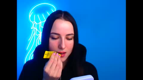 Milly online show from March 5, 2025, 6:44 am