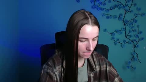 Milly online show from May 19, 2026, 5:36 am