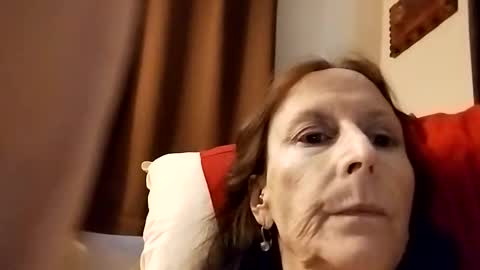 miloanj online show from November 1, 2025, 4:53 pm