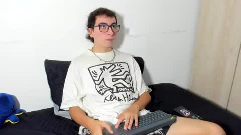 milogm_ online show from July 1, 2026, 7:46 pm