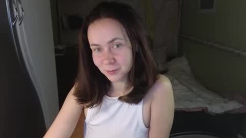 Snapshot of milora_ chatting on September 29, 2025, 3:17 pm Mila online show from September 29, 2025, 3:17 pm