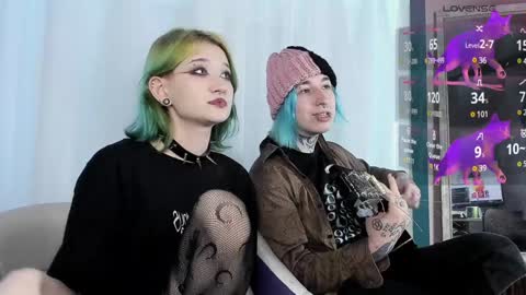 milten_trish online show from January 13, 2025, 9:09 pm