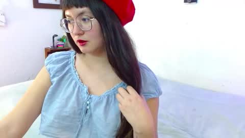 mily_baker online show from December 16, 2025, 3:44 am