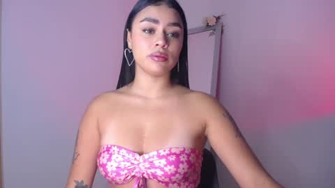 Mily Ortiz online show from October 1, 2025, 7:09 pm