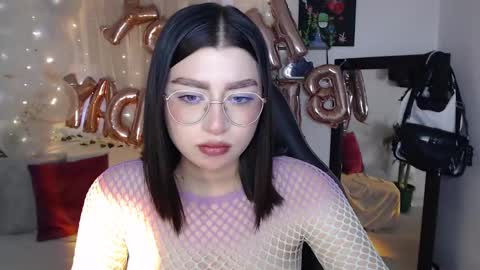 Mily online show from September 12, 2025, 8:31 pm