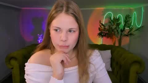 Kelly online show from December 3, 2024, 6:26 am