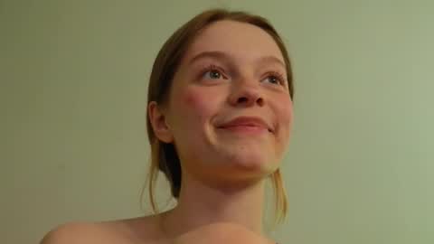 Snapshot of mimichelle chatting on February 23, 2025, 6:17 am mimichelle online show from February 23, 2025, 6:17 am