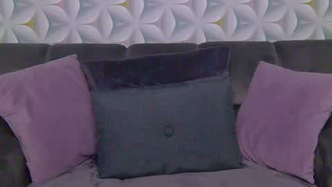 Mina online show from February 19, 2026, 9:27 am