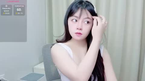 Snapshot of minaaaa69879 chatting on May 26, 2026, 2:07 am Na online show from May 26, 2026, 2:07 am