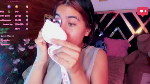 minami_nakamura online show from April 6, 2026, 2:20 am